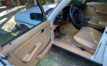 Mercedes-benz-300d-diesel-1984-white-4
