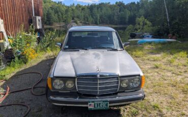 Mercedes-benz-300d-diesel-1985-silver-1