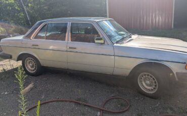 Mercedes-benz-300d-diesel-1985-silver-2