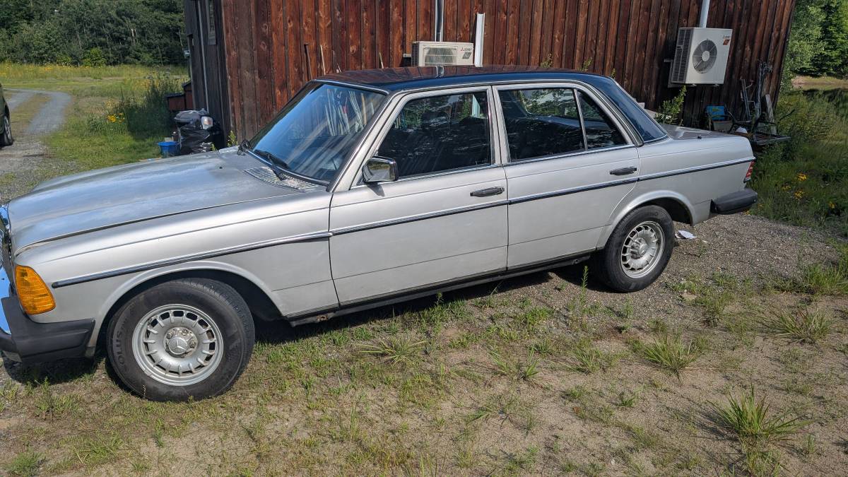 Mercedes-benz-300d-diesel-1985-silver