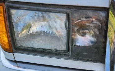 Mercedes-benz-300d-diesel-1993-white-5