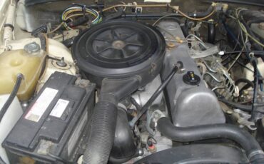 Mercedes-benz-300sd-turbo-diesel-1980-21