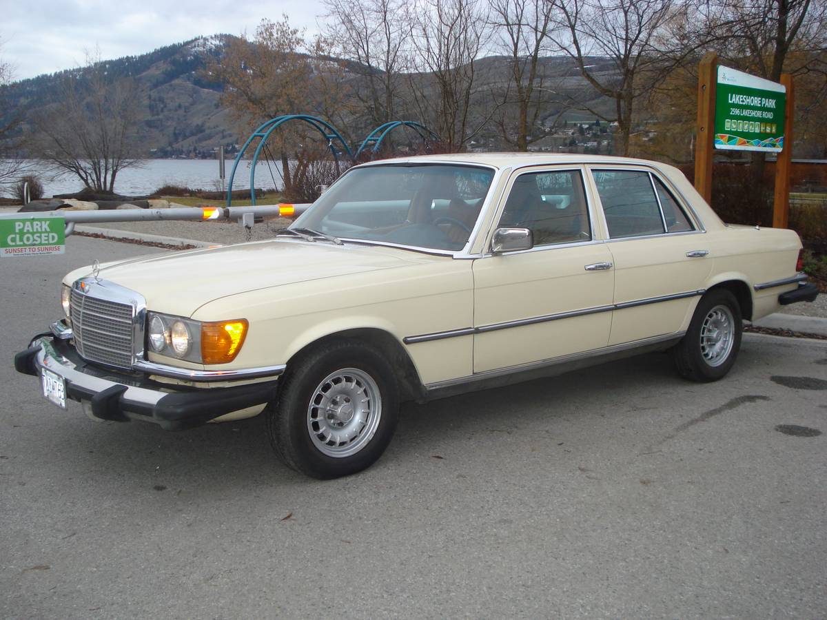 Mercedes-benz-300sd-turbo-diesel-1980-3
