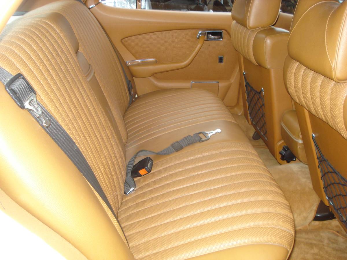 Mercedes-benz-300sd-turbo-diesel-1980-9
