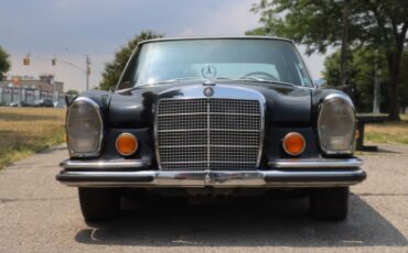 Mercedes-benz-300sel-1971-Black-Black-3