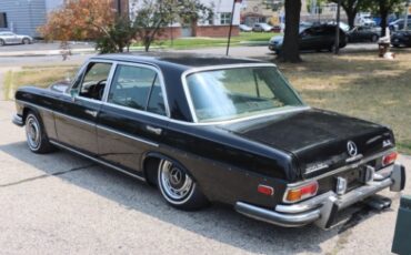 Mercedes-benz-300sel-1971-Black-Black-4