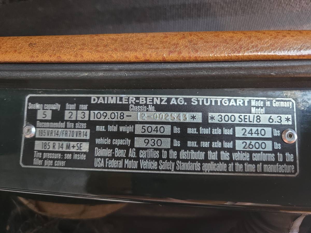Mercedes-benz-300sel-6.3-1969-green-23