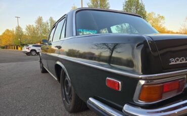 Mercedes-benz-300sel-6.3-1969-green-7