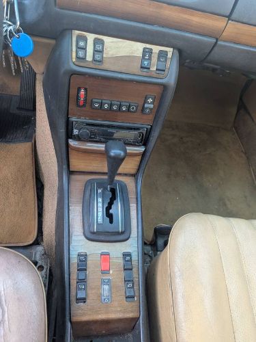 Mercedes-benz-300td-1982-Gray-9
