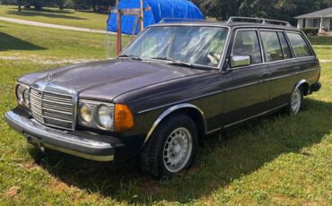 Mercedes-benz-300td-diesel-1980-brown-4