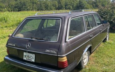 Mercedes-benz-300td-diesel-1980-brown-6