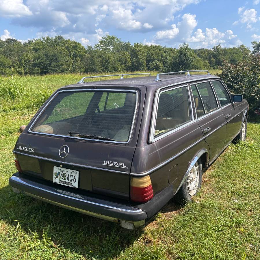 Mercedes-benz-300td-diesel-1980-brown-6