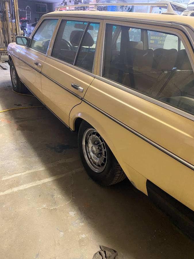 Mercedes-benz-300td-diesel-1981-1