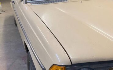 Mercedes-benz-300td-diesel-1981-2