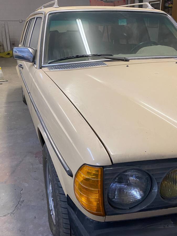 Mercedes-benz-300td-diesel-1981-2