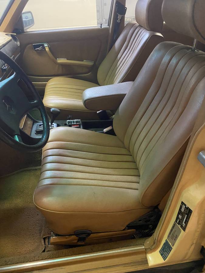 Mercedes-benz-300td-diesel-1981-4