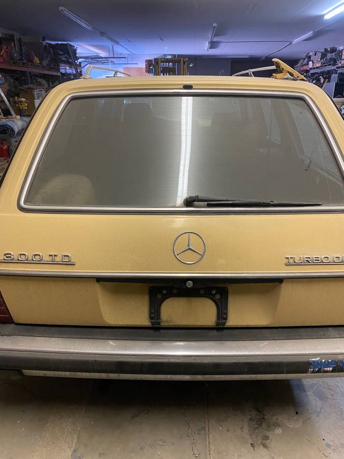 Mercedes-benz-300td-diesel-1981-7
