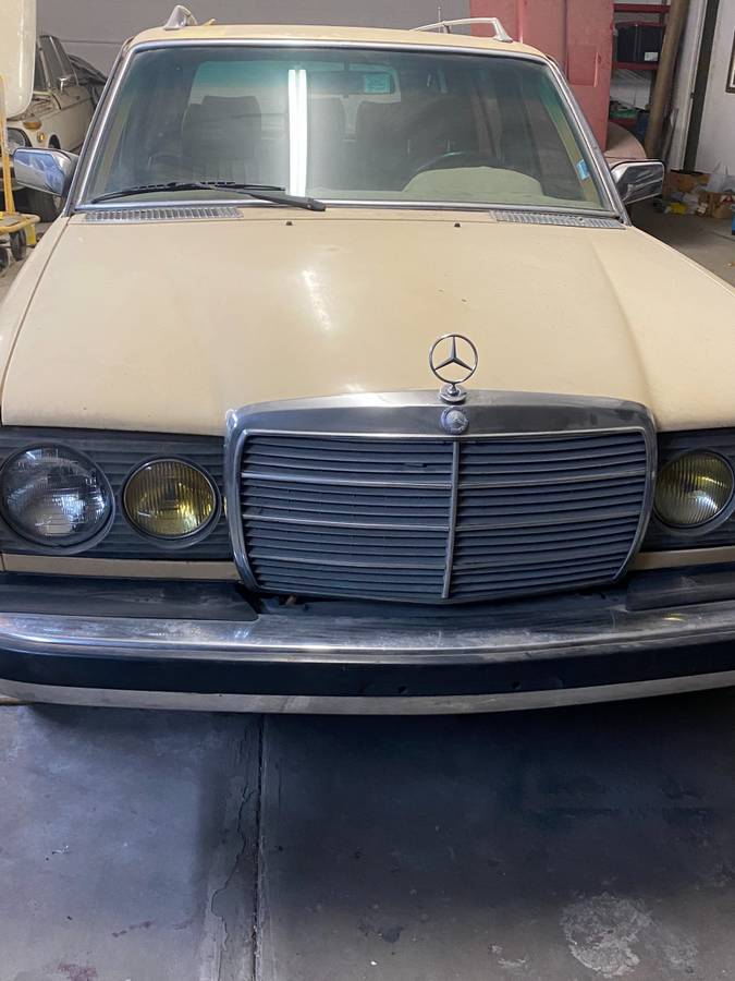 Mercedes-benz-300td-diesel-1981