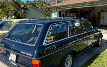 Mercedes-benz-300td-diesel-1984-blue-5