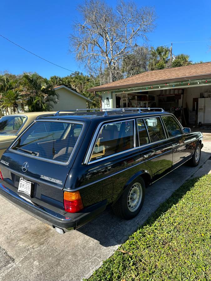 Mercedes-benz-300td-diesel-1984-blue-5