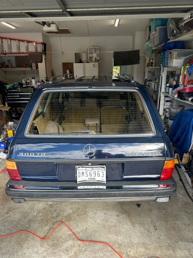 Mercedes-benz-300td-diesel-1984-blue-6