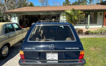 Mercedes-benz-300td-diesel-1984-blue-9