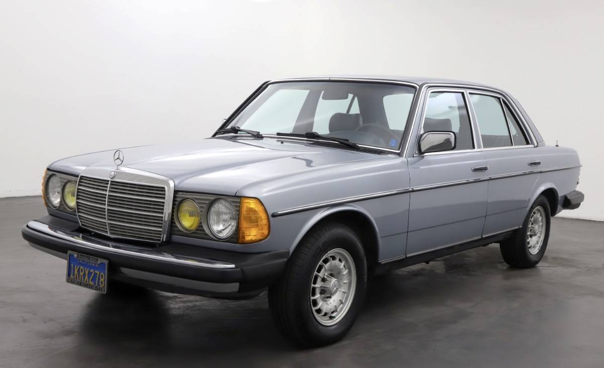 Mercedes-benz-300td-diesel-1984-silver-4