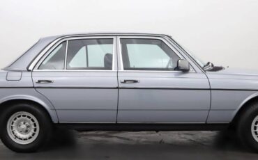 Mercedes-benz-300td-diesel-1984-silver-5