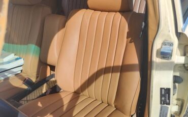 Mercedes-benz-300td-diesel-1985-custom-4