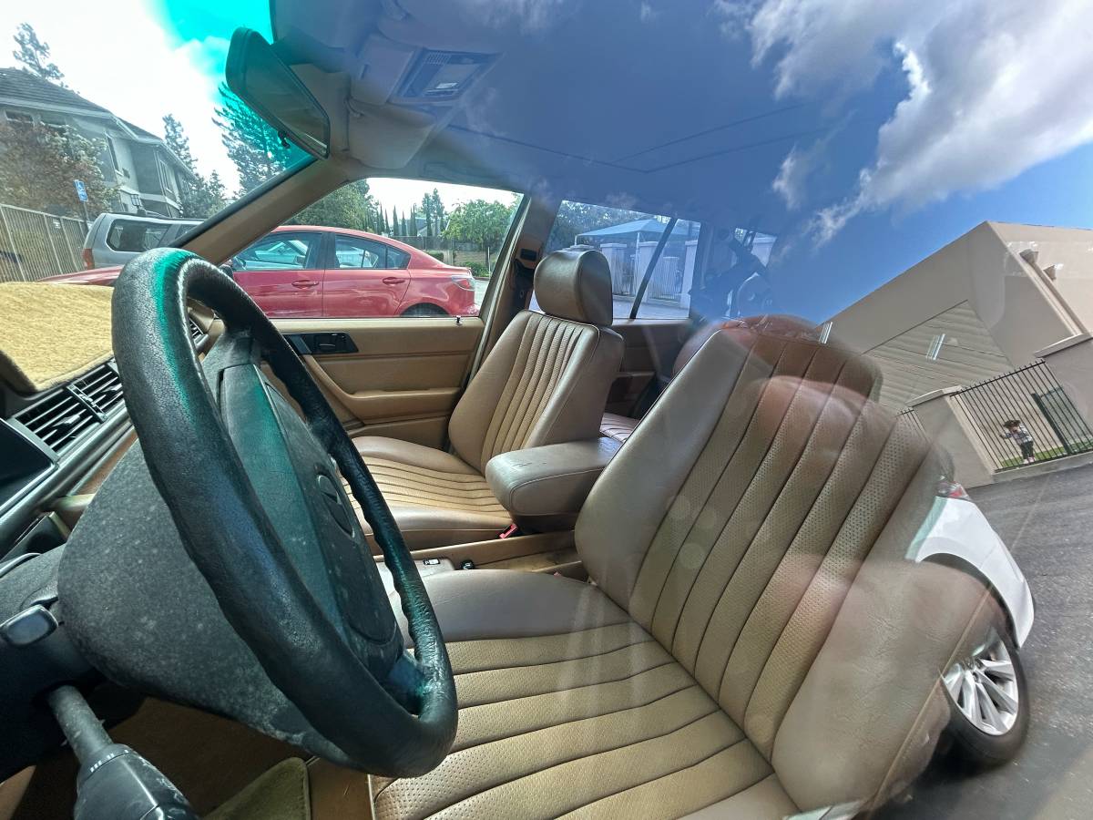 Mercedes-benz-300td-diesel-1987-custom-1