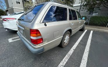 Mercedes-benz-300td-diesel-1987-custom-4