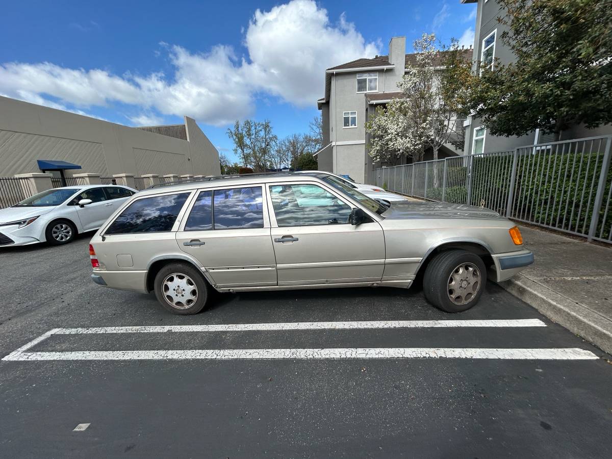 Mercedes-benz-300td-diesel-1987-custom-5