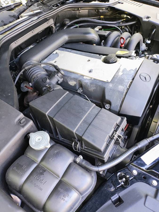 Mercedes-benz-320-1995-black-6