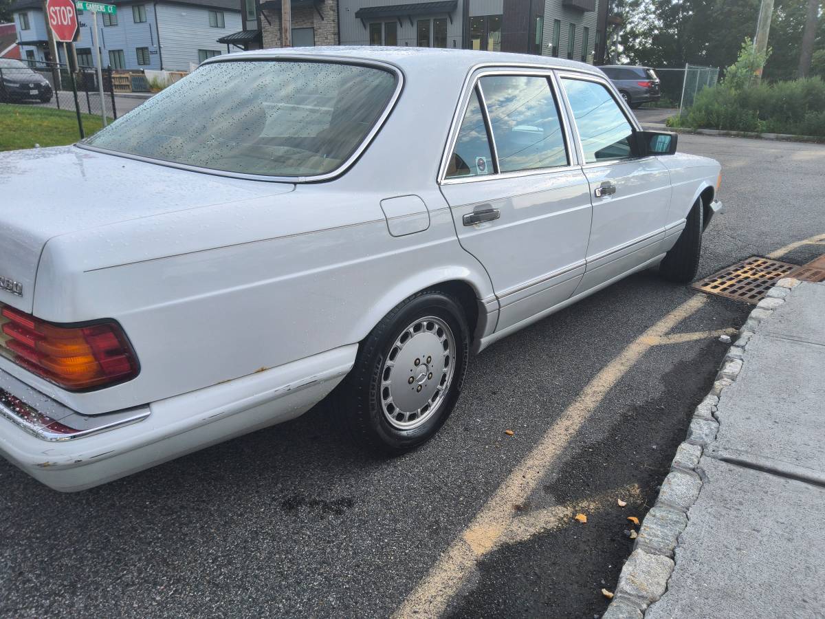 Mercedes-benz-350-sd-diesel-1991-white-13