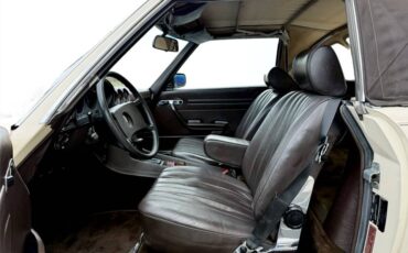 Mercedes-benz-380-1981-8