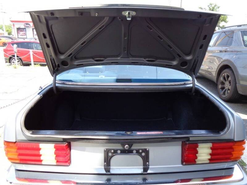 Mercedes-benz-380-380sel-1983-blue-13
