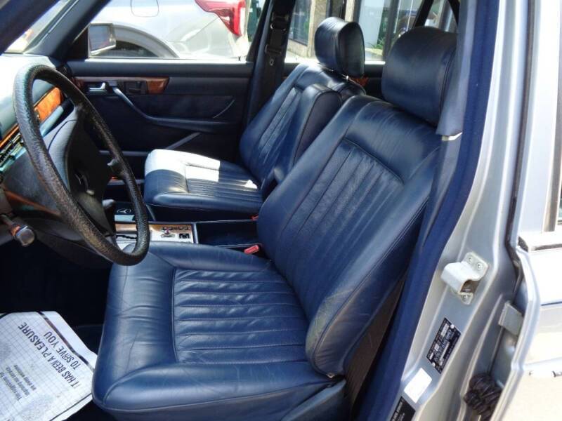 Mercedes-benz-380-380sel-1983-blue-23
