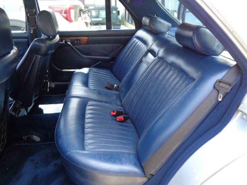 Mercedes-benz-380-380sel-1983-blue-3
