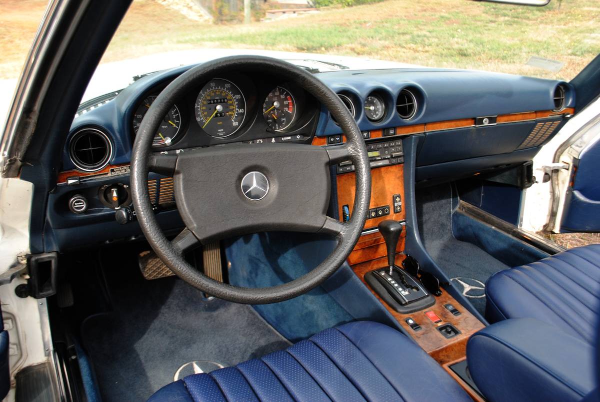 Mercedes-benz-380-380sl-1985-white-12