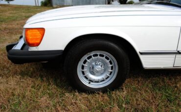 Mercedes-benz-380-380sl-1985-white-16