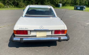 Mercedes-benz-380-380sl-1985-white-3