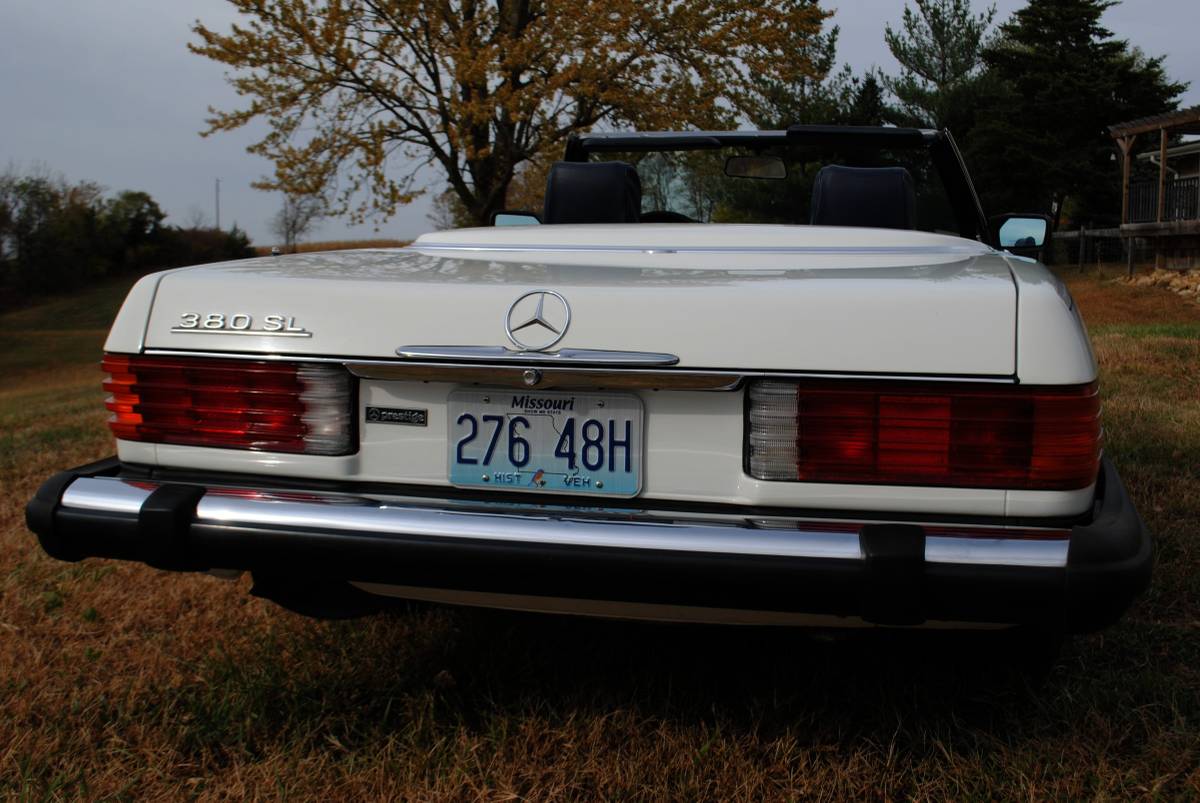 Mercedes-benz-380-380sl-1985-white-5