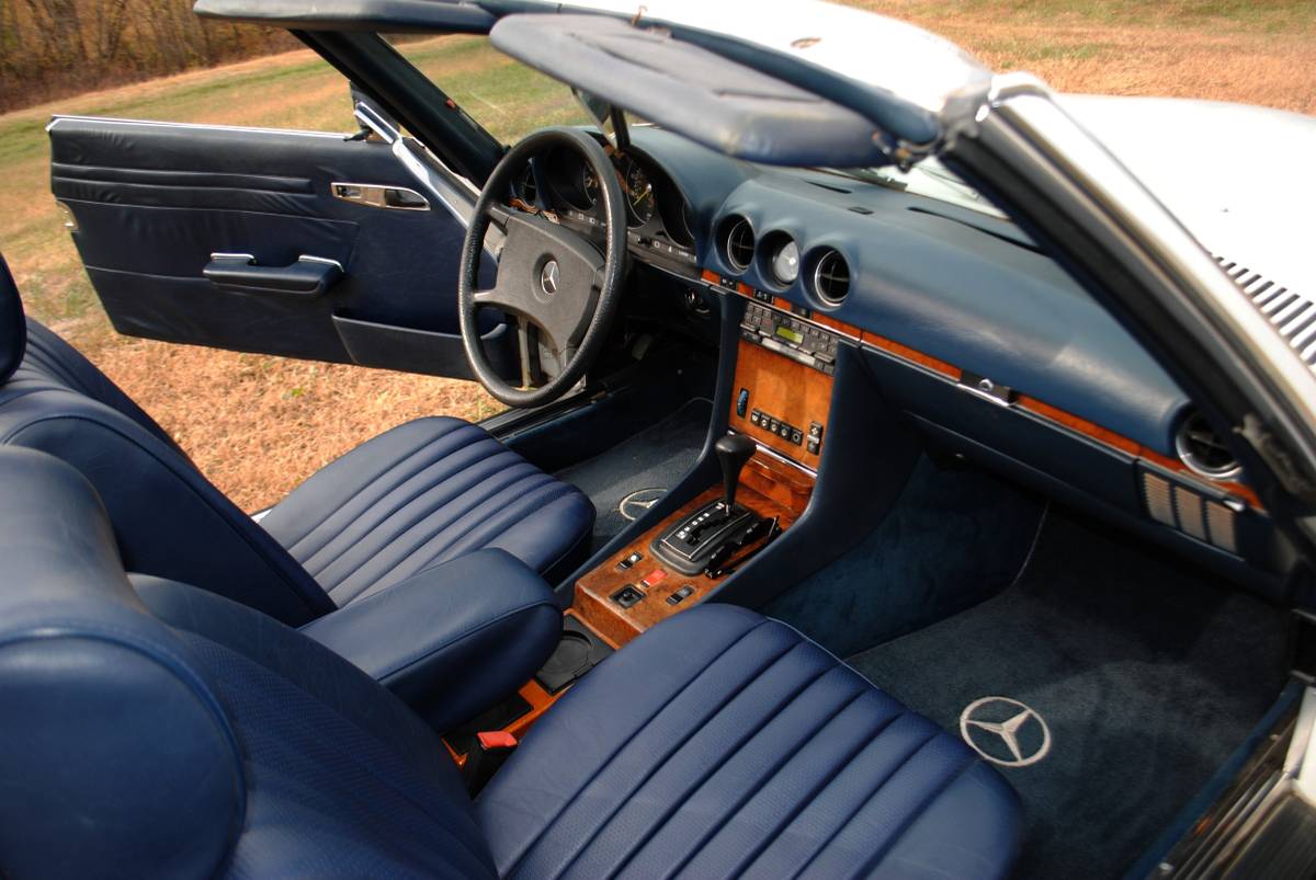Mercedes-benz-380-380sl-1985-white-8