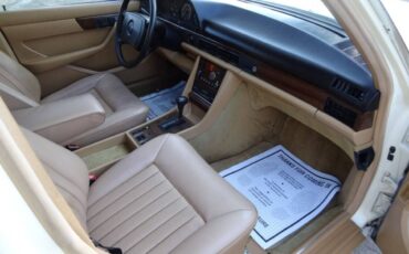 Mercedes-benz-380-class-380-se-1984-13