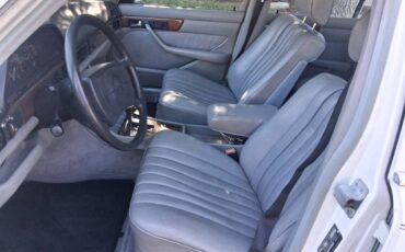 Mercedes-benz-380-se-1985-white-10