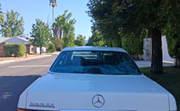 Mercedes-benz-380-se-1985-white-12