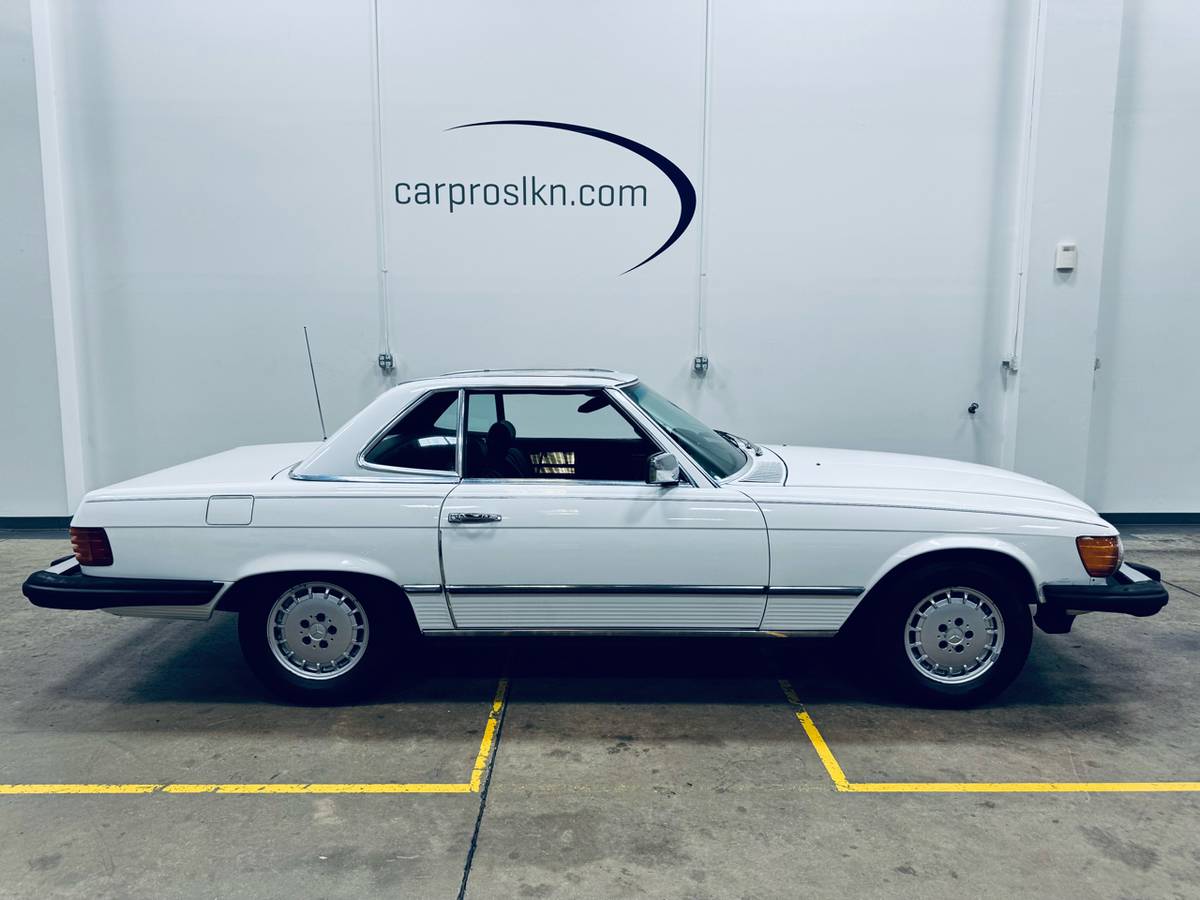 Mercedes-benz-380-series-1981-white-1