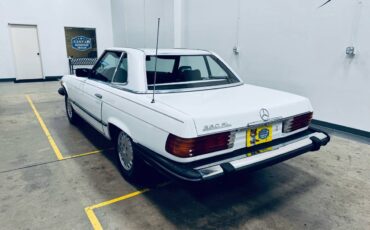 Mercedes-benz-380-series-1981-white-5