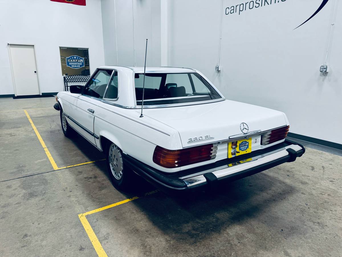 Mercedes-benz-380-series-1981-white-5