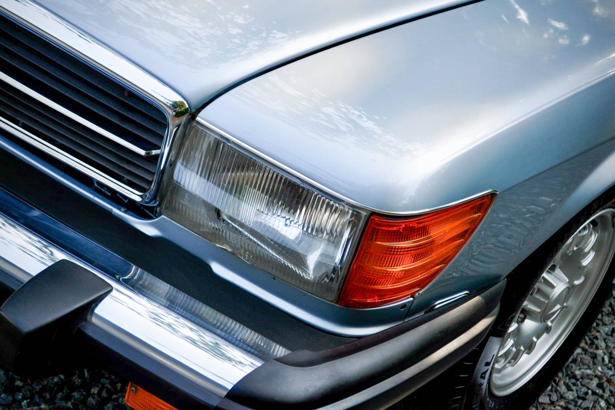 Mercedes-benz-380-sl-1981-blue-3
